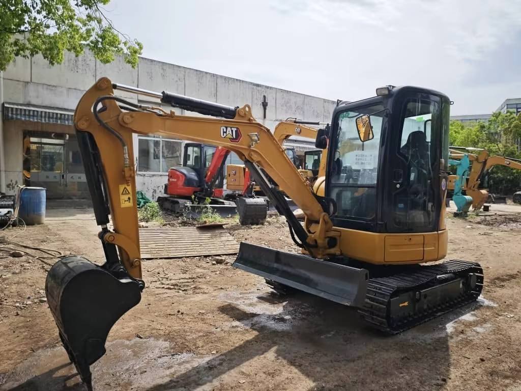 Used construction equipment – view 2