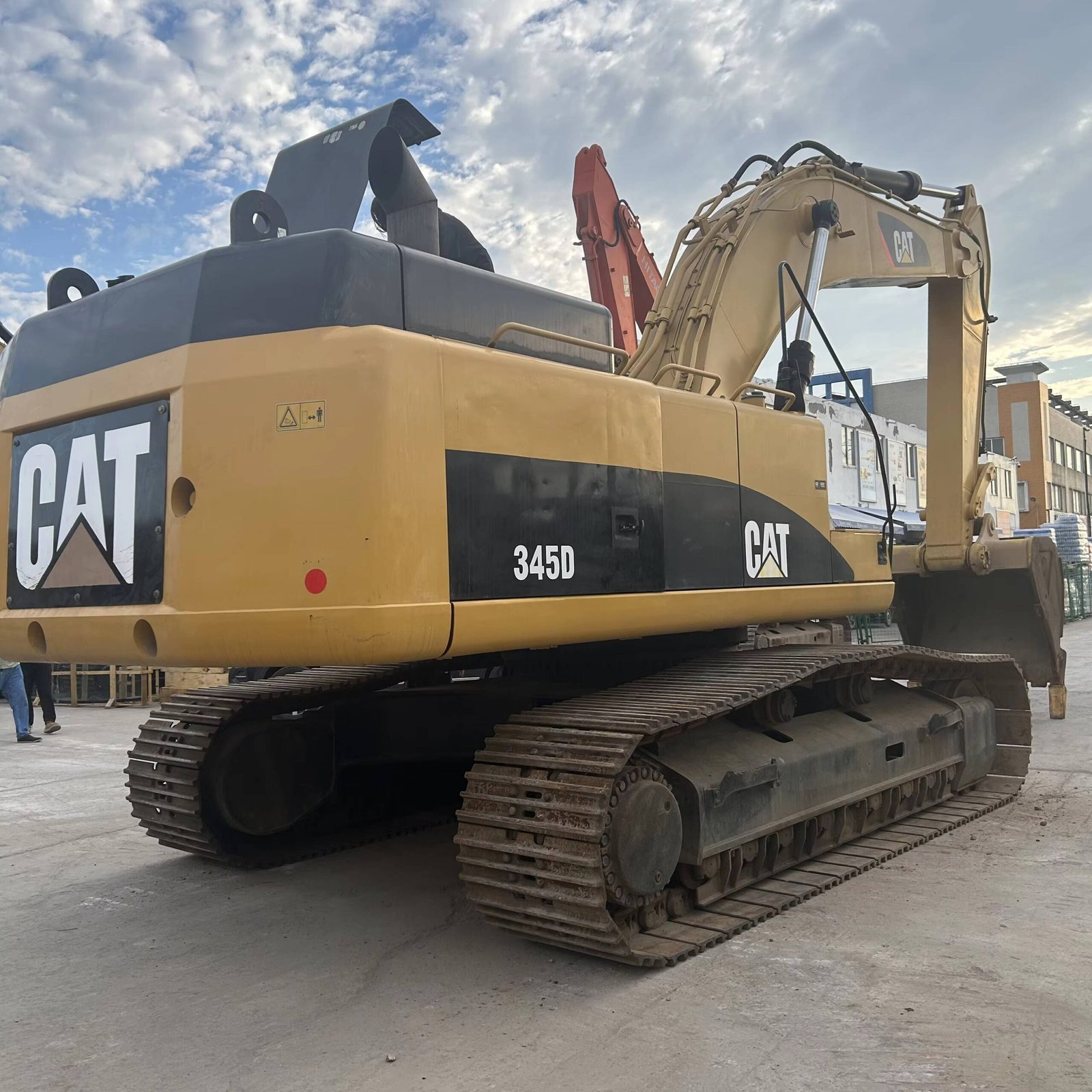 Used construction equipment – view 3