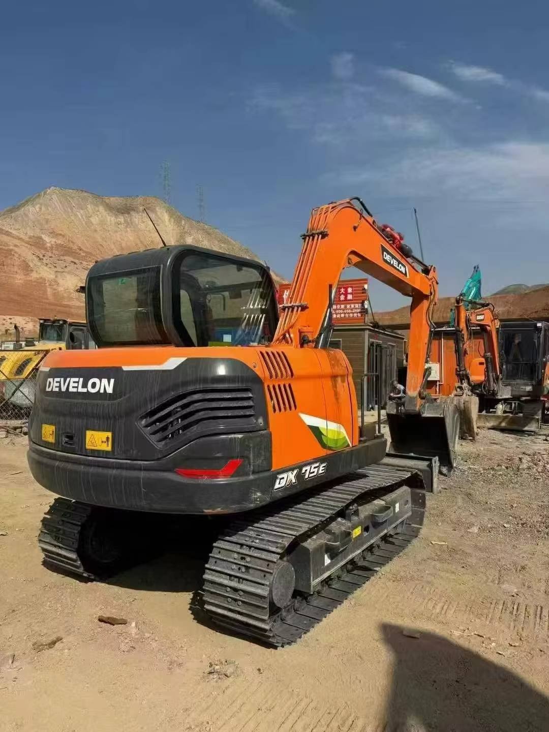 Used construction equipment – view 3