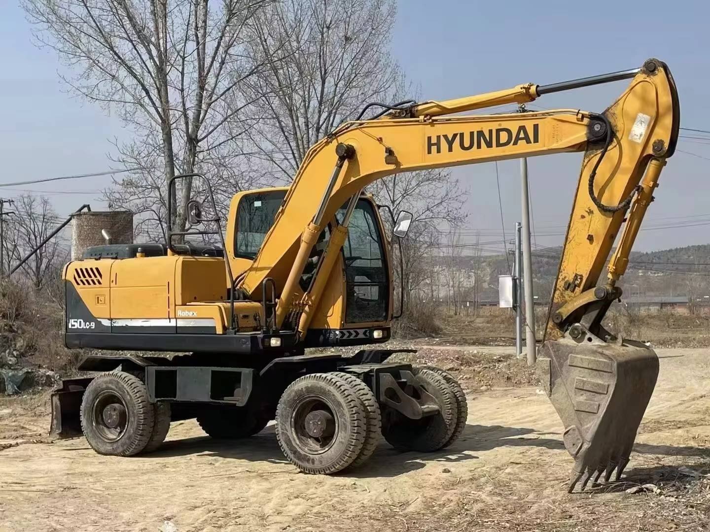 Used construction equipment – view 3