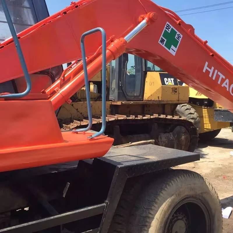 Used construction equipment – view 4