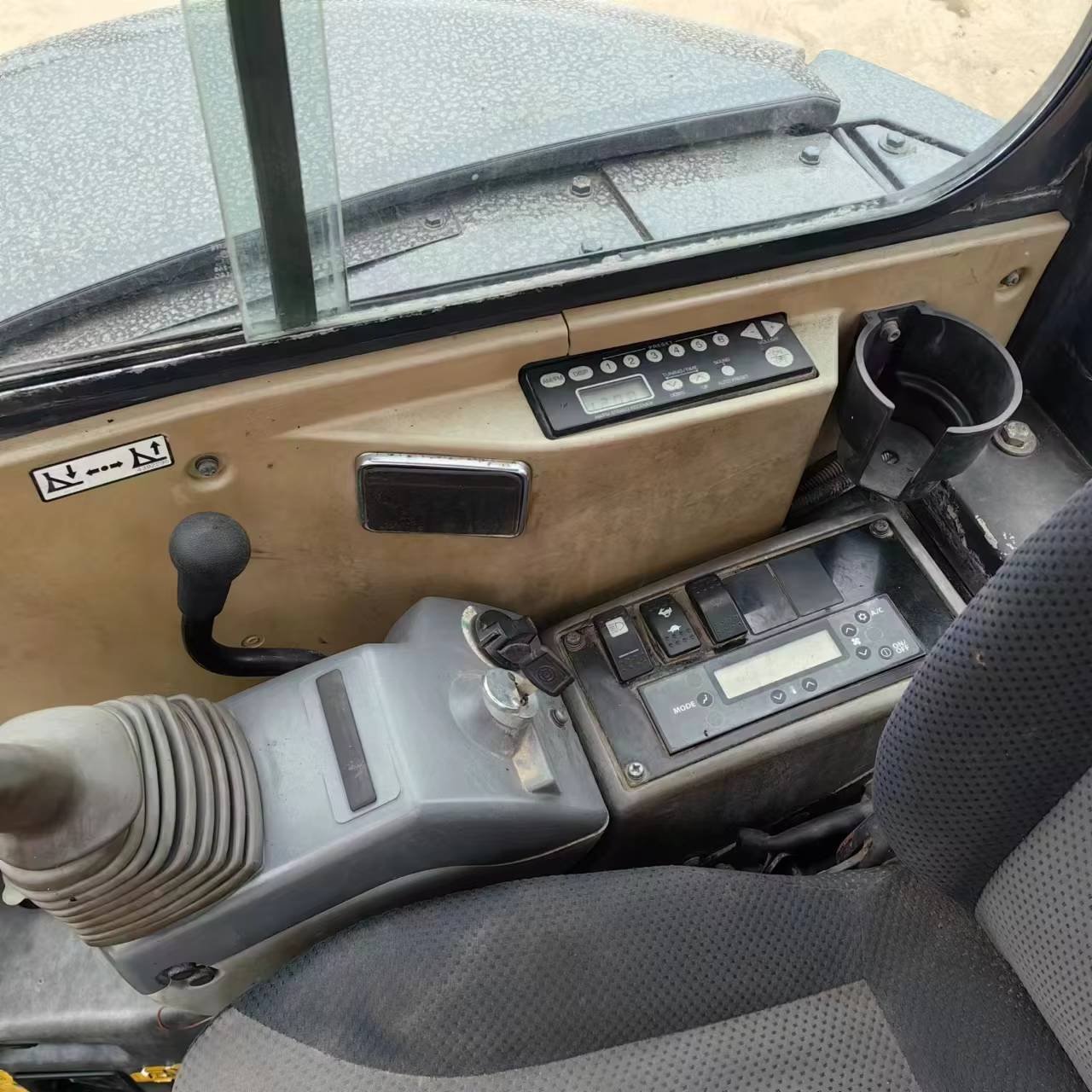 Used construction equipment – view 4