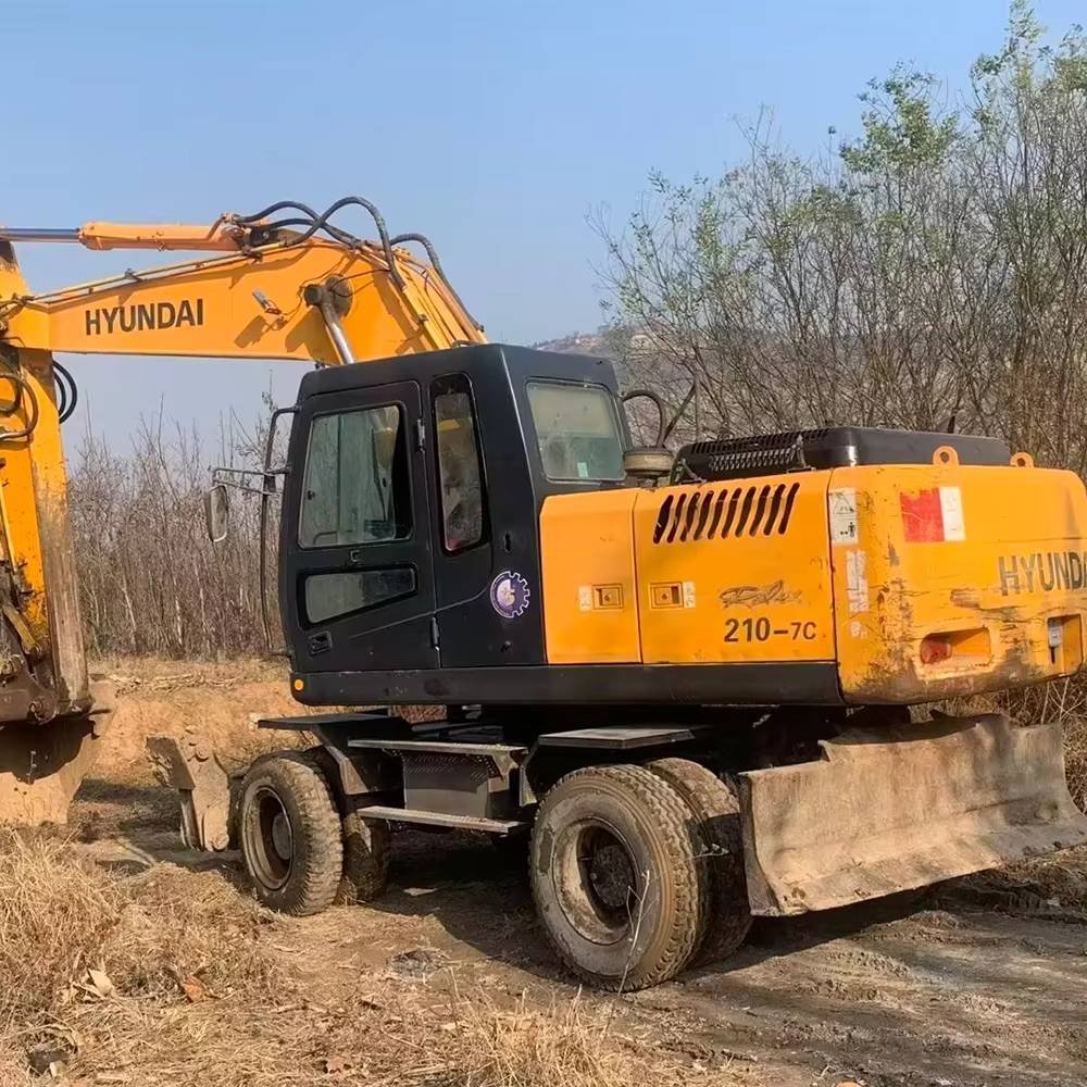 Used construction equipment – view 4