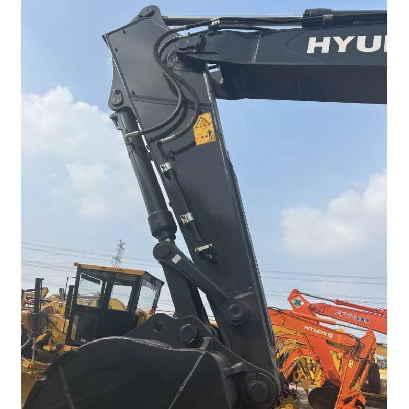 Used construction equipment – view 4