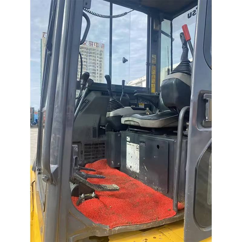 Used construction equipment – view 4