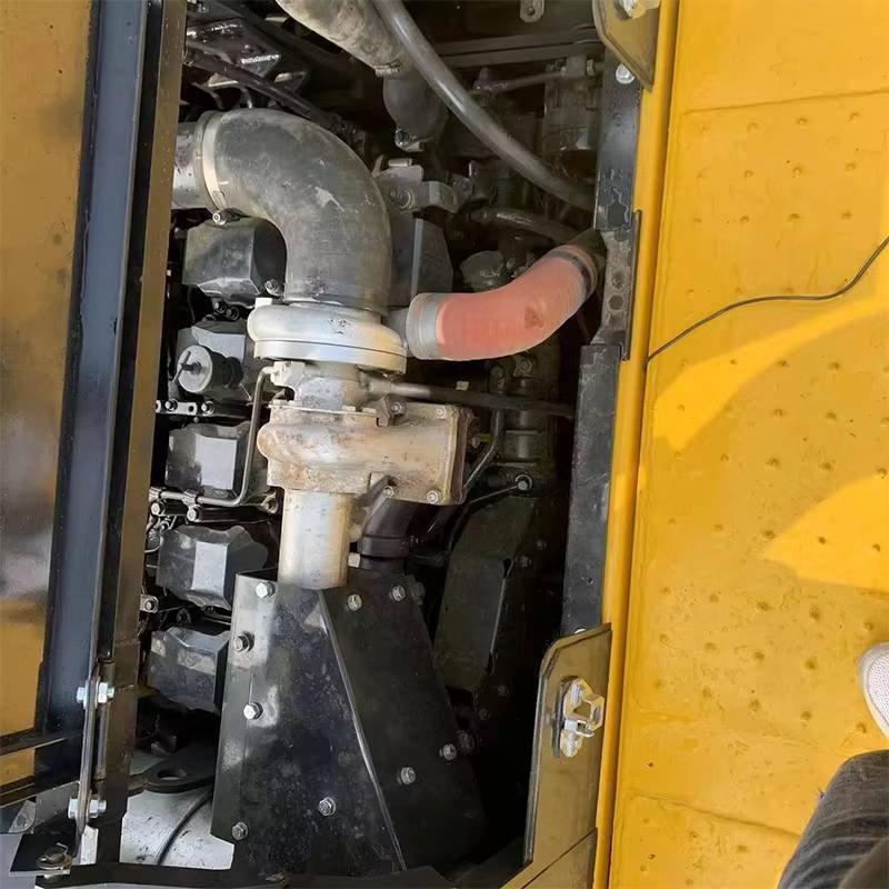 Used construction equipment – view 4