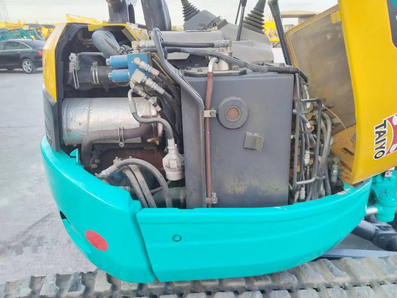 Used construction equipment – view 4