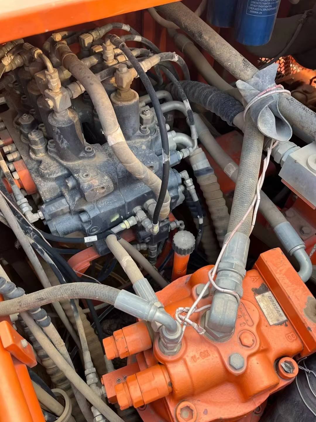 Used construction equipment – view 5