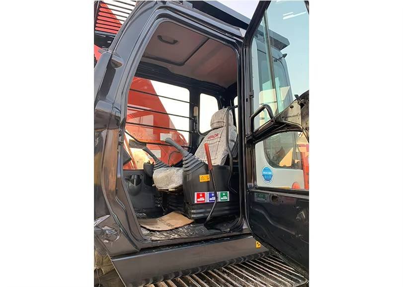 Used construction equipment – view 5