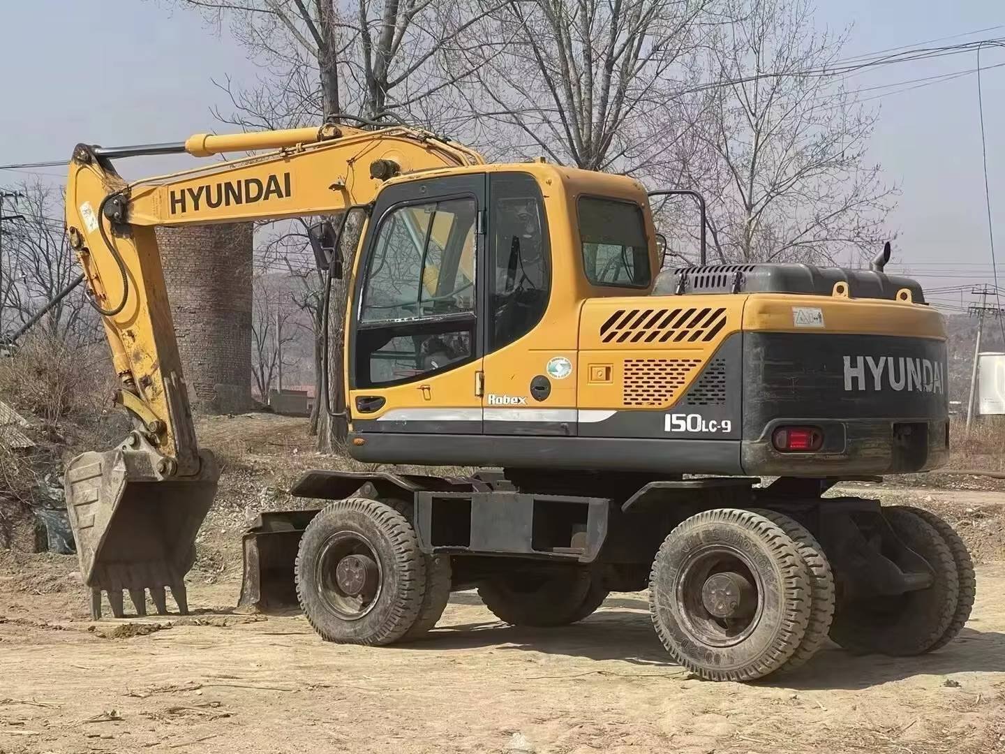 Used construction equipment – view 5