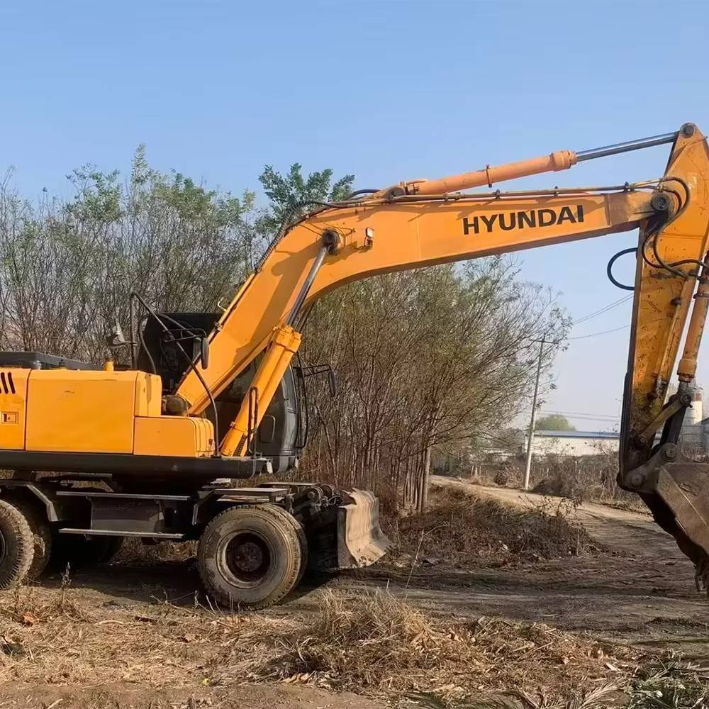 Used construction equipment – view 5