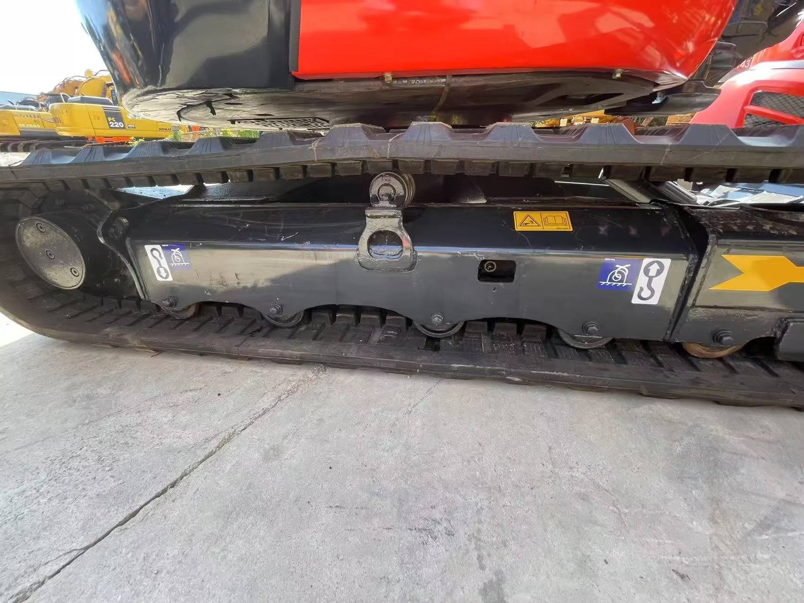 Used construction equipment – view 5