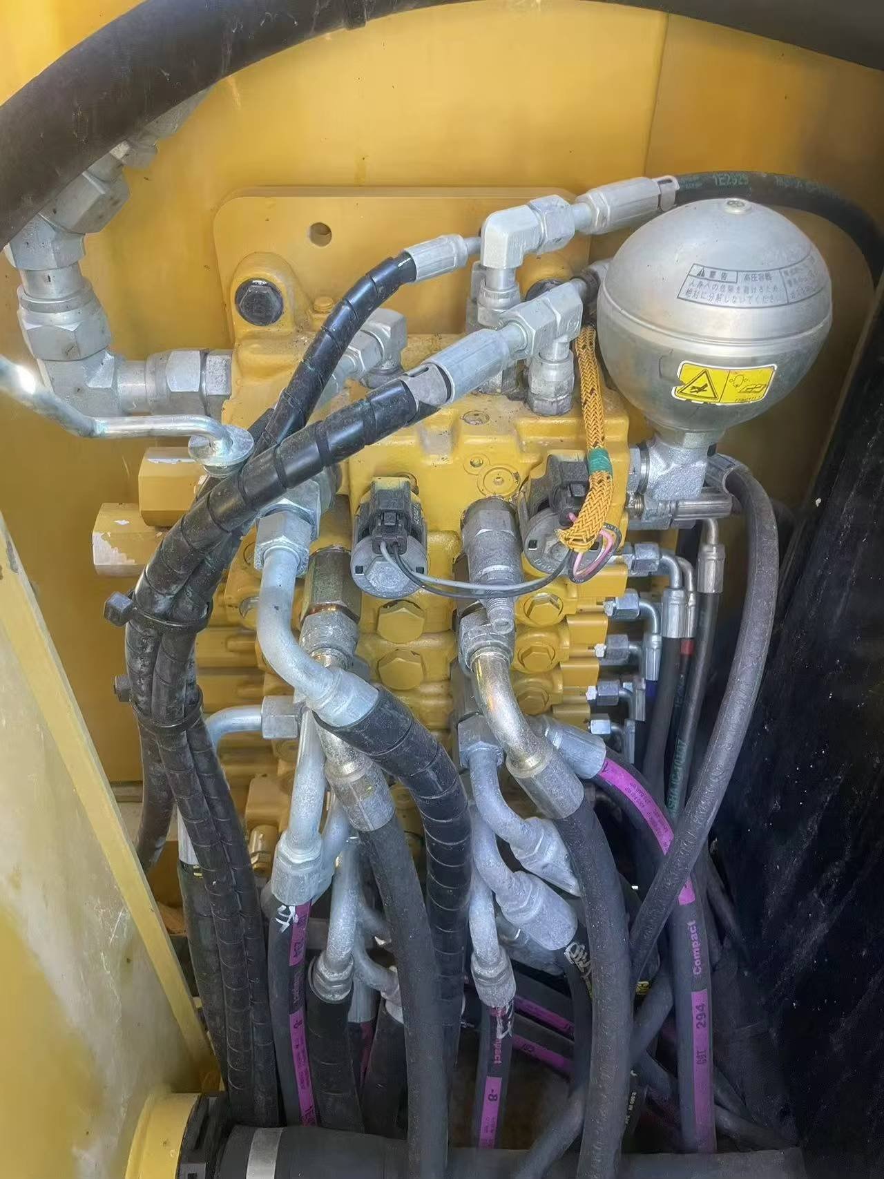 Used construction equipment – view 6