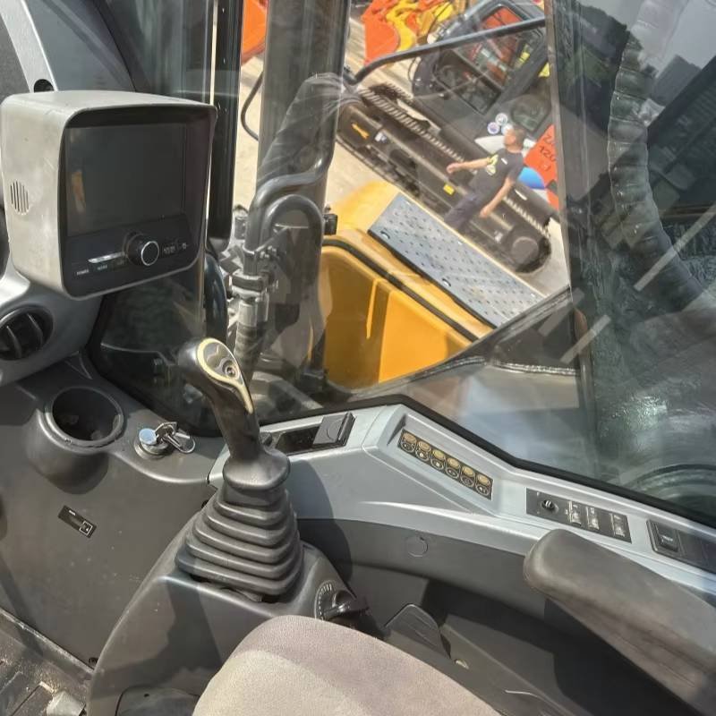 Used construction equipment – view 6