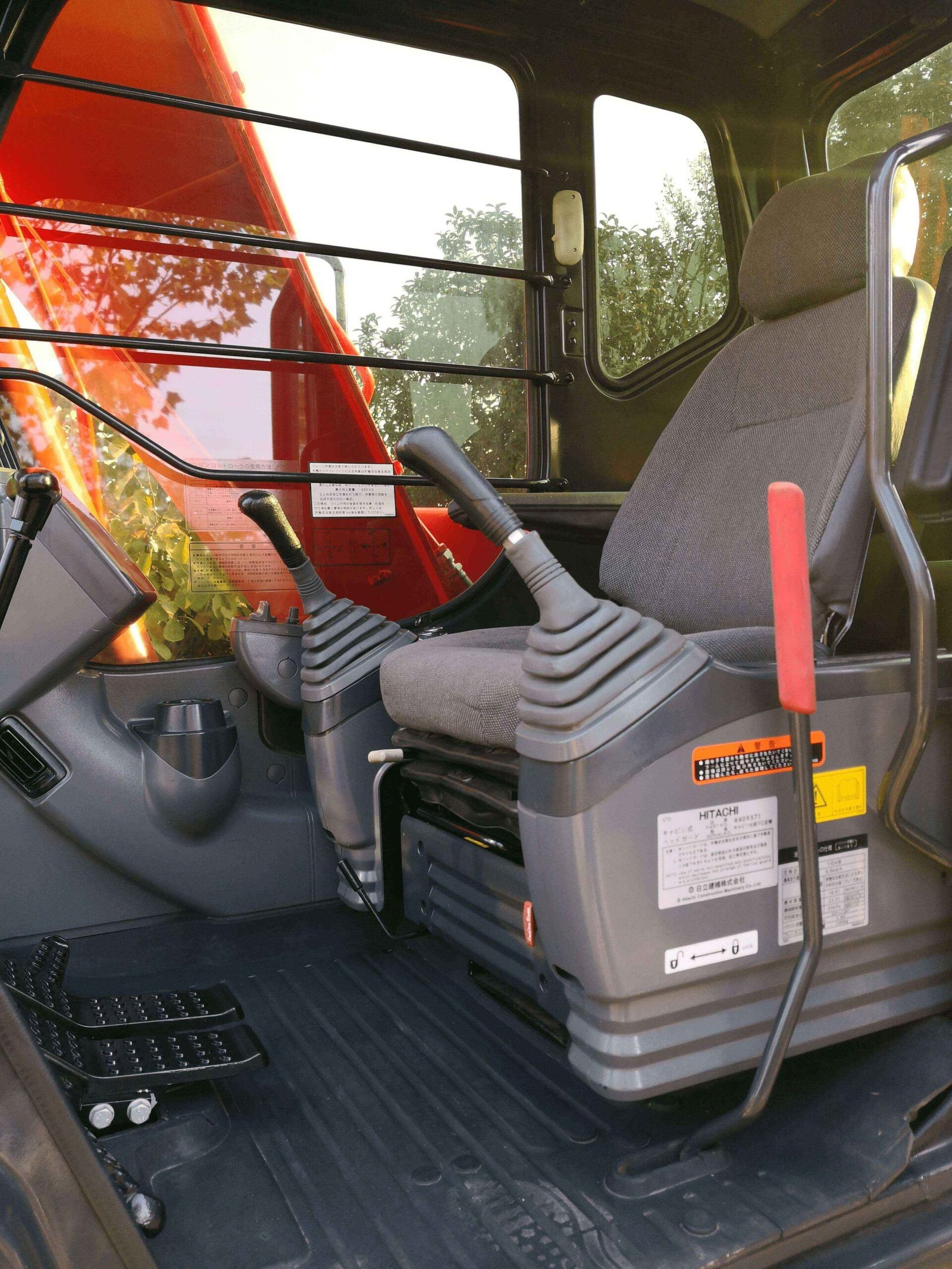 Used construction equipment – view 6